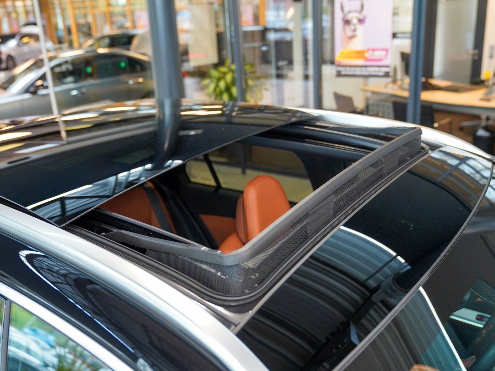 Mercedes-Benz GLC 300 e 4M AVANTGARDE Panoramadach DISTRONIC