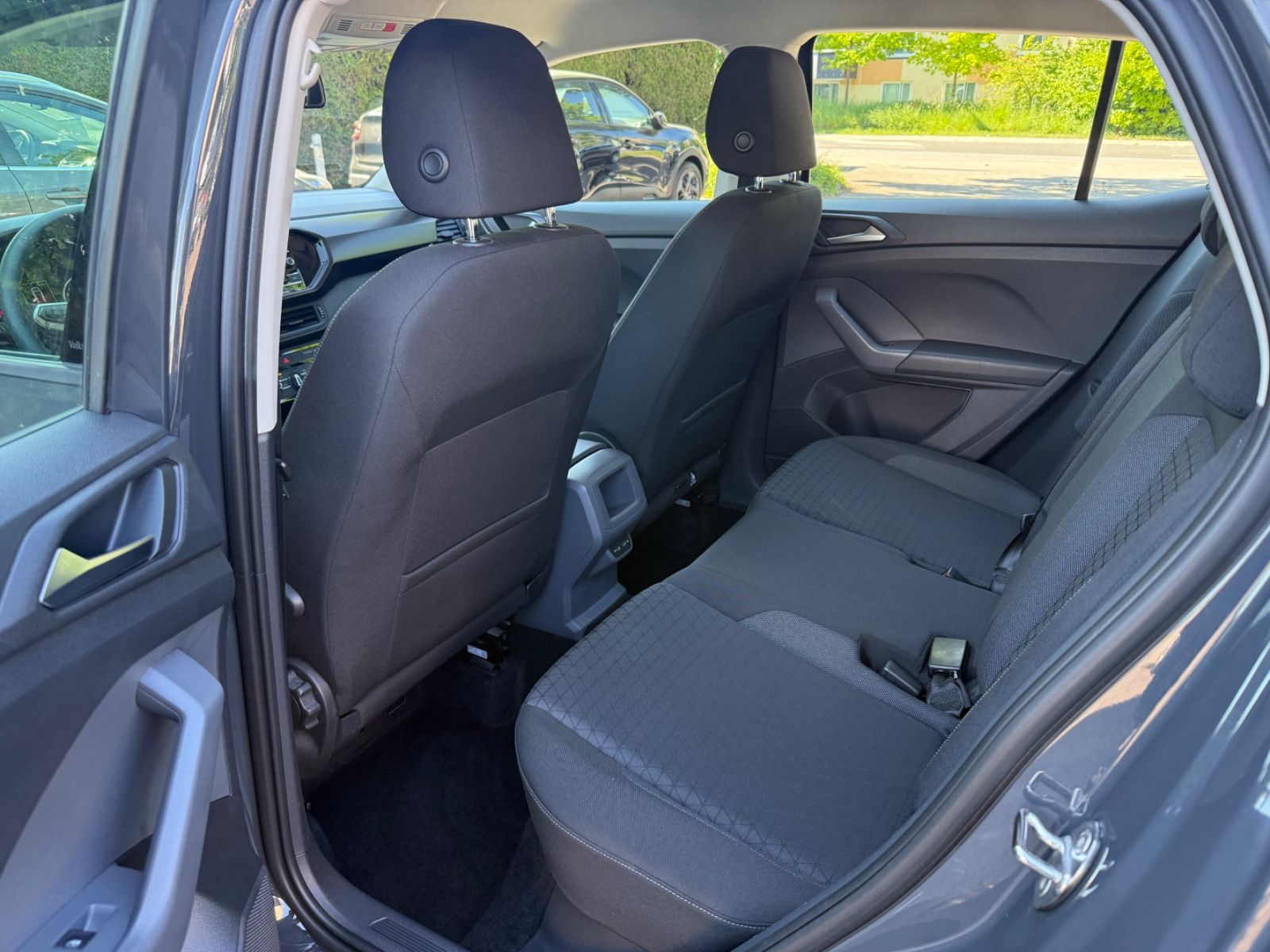 Volkswagen T-Cross Life 1.0 TSI - Samsaru's Car Outlet