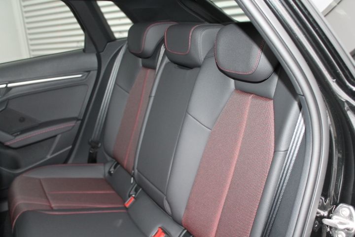 Audi A3 Sportback 35 TDI S-Line - Samsaru's Car Outlet