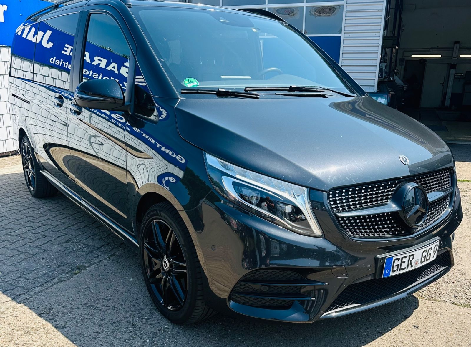 Mercedes-Benz V 300 d AVANTGARDE EDITION 4MATIC - Samsaru's Car Outlet