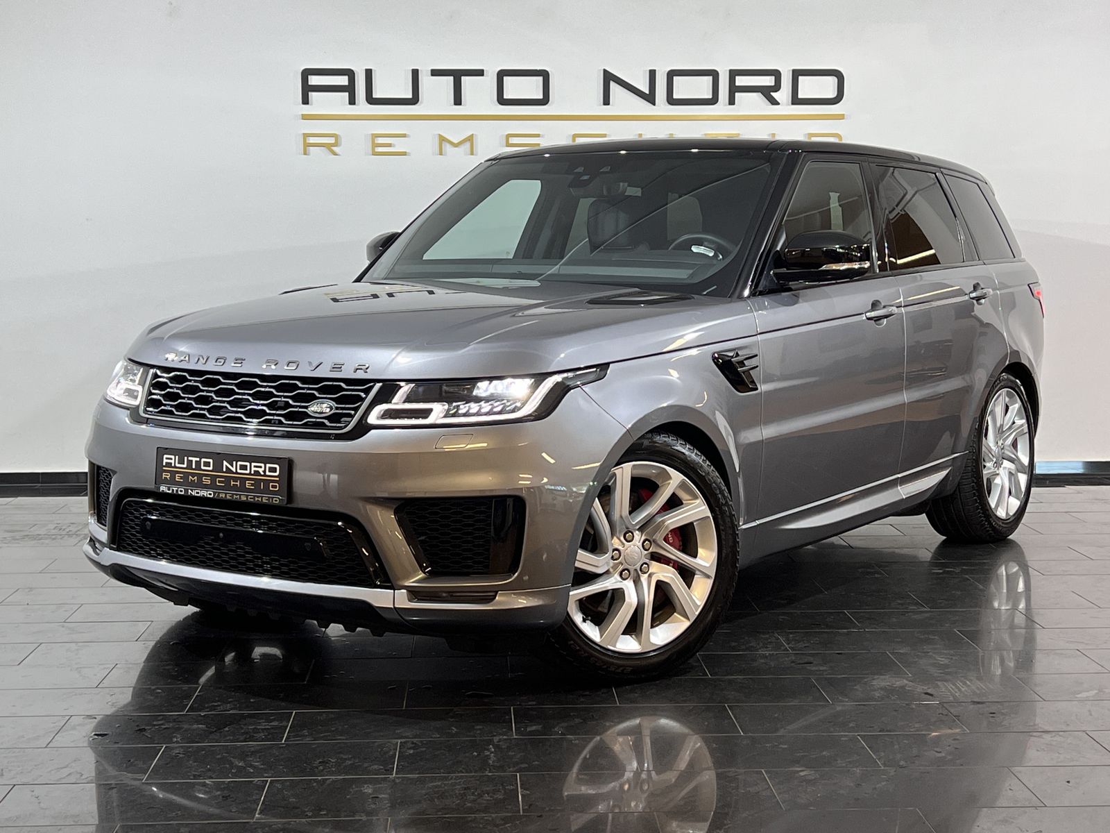 Range Rover Sport D350 HSE Dynamic - Samsaru's Car Outlet