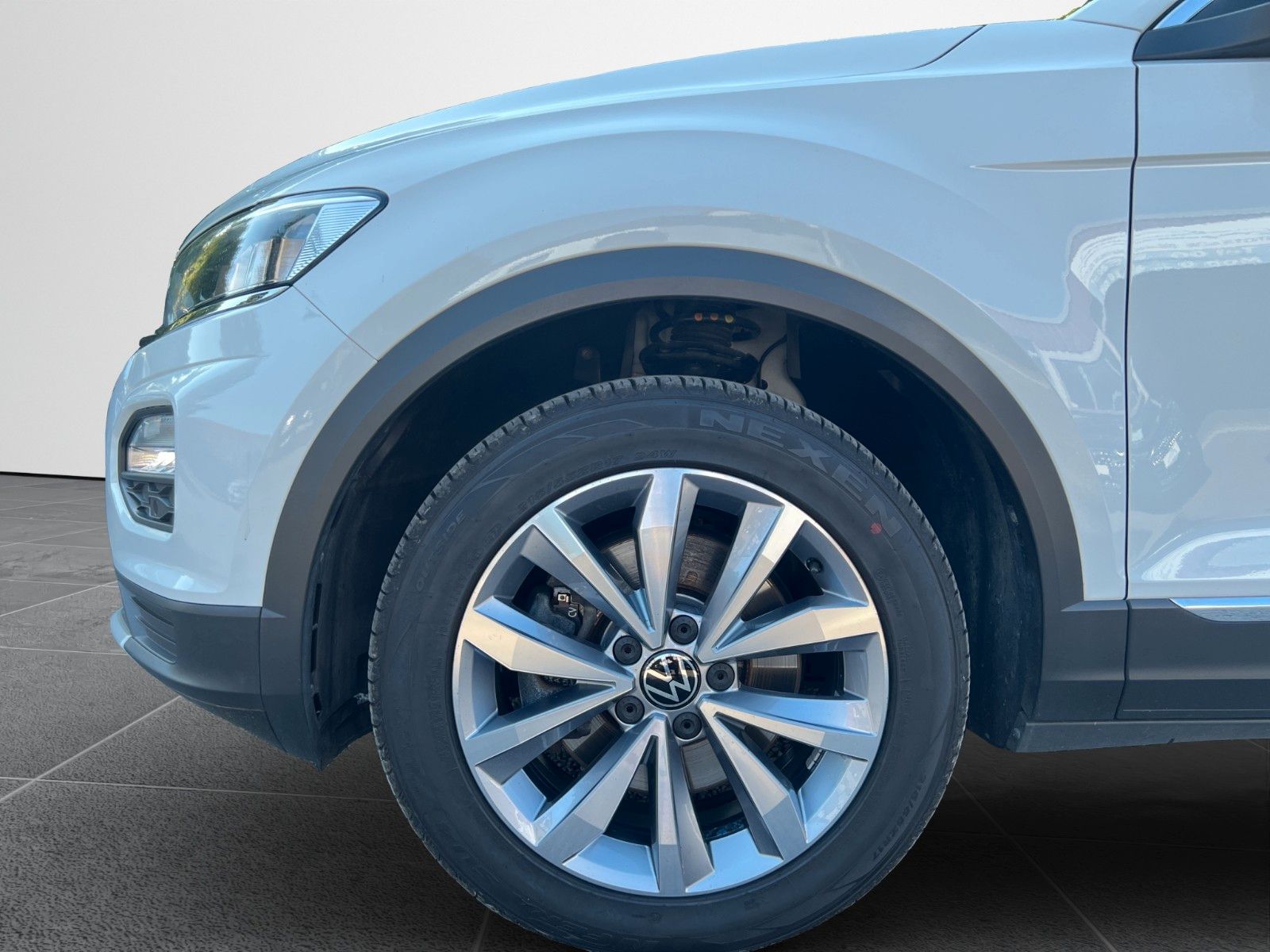 Volkswagen T-Roc Style - Samsaru's Car Outlet