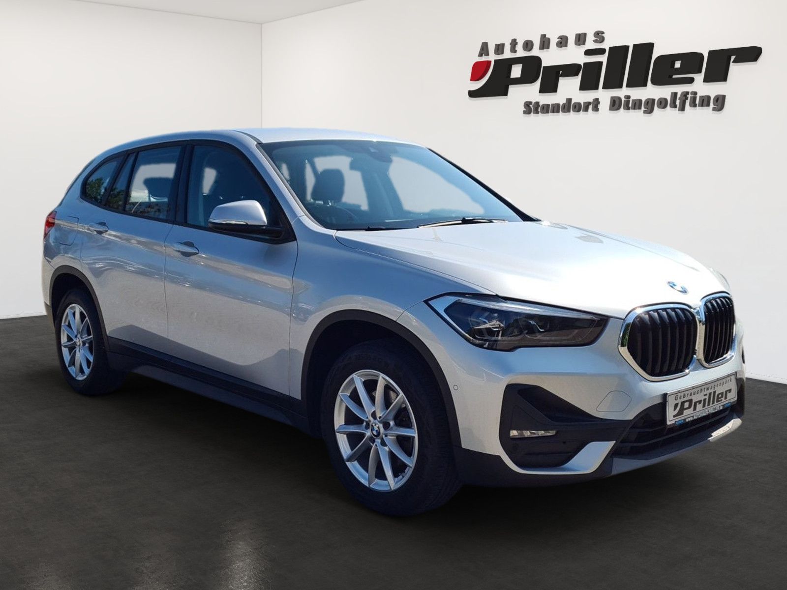BMW X1 18d xDrive Business - Samsaru's Car Outlet