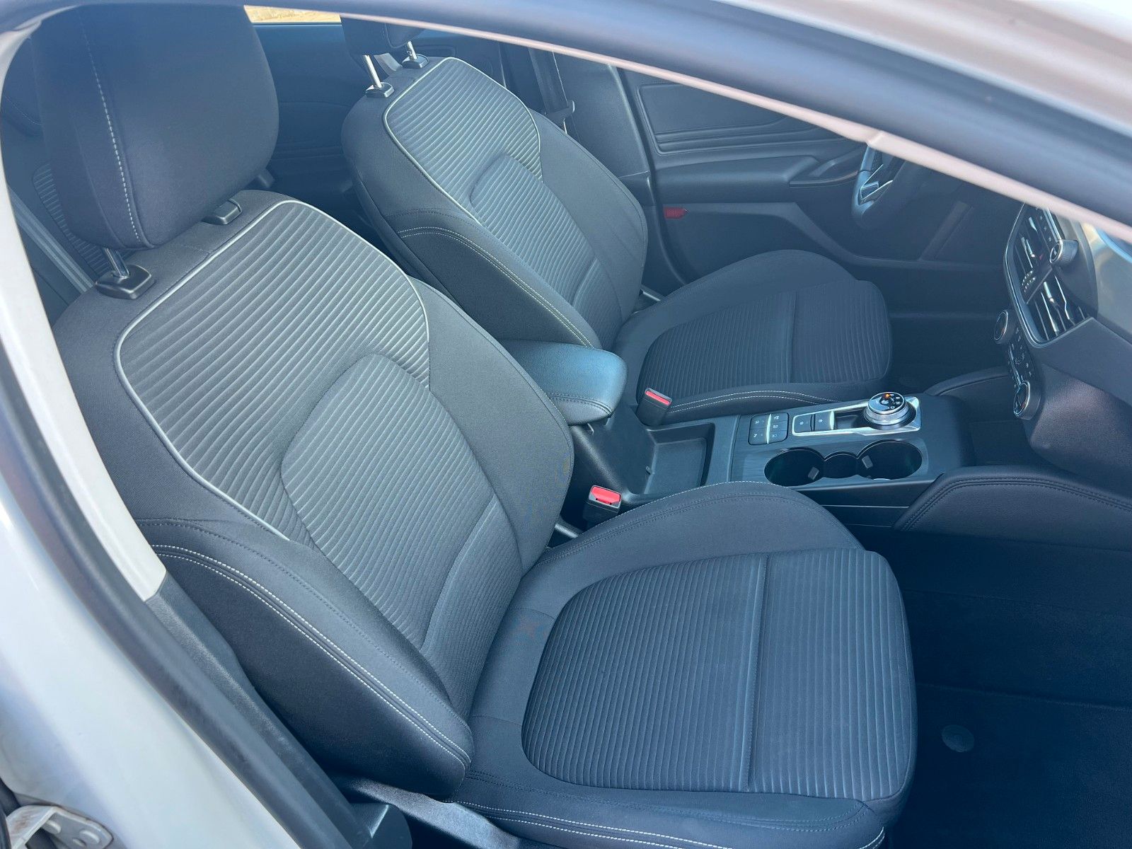 Ford Focus Turnier Titanium - Samsaru's Car Outlet