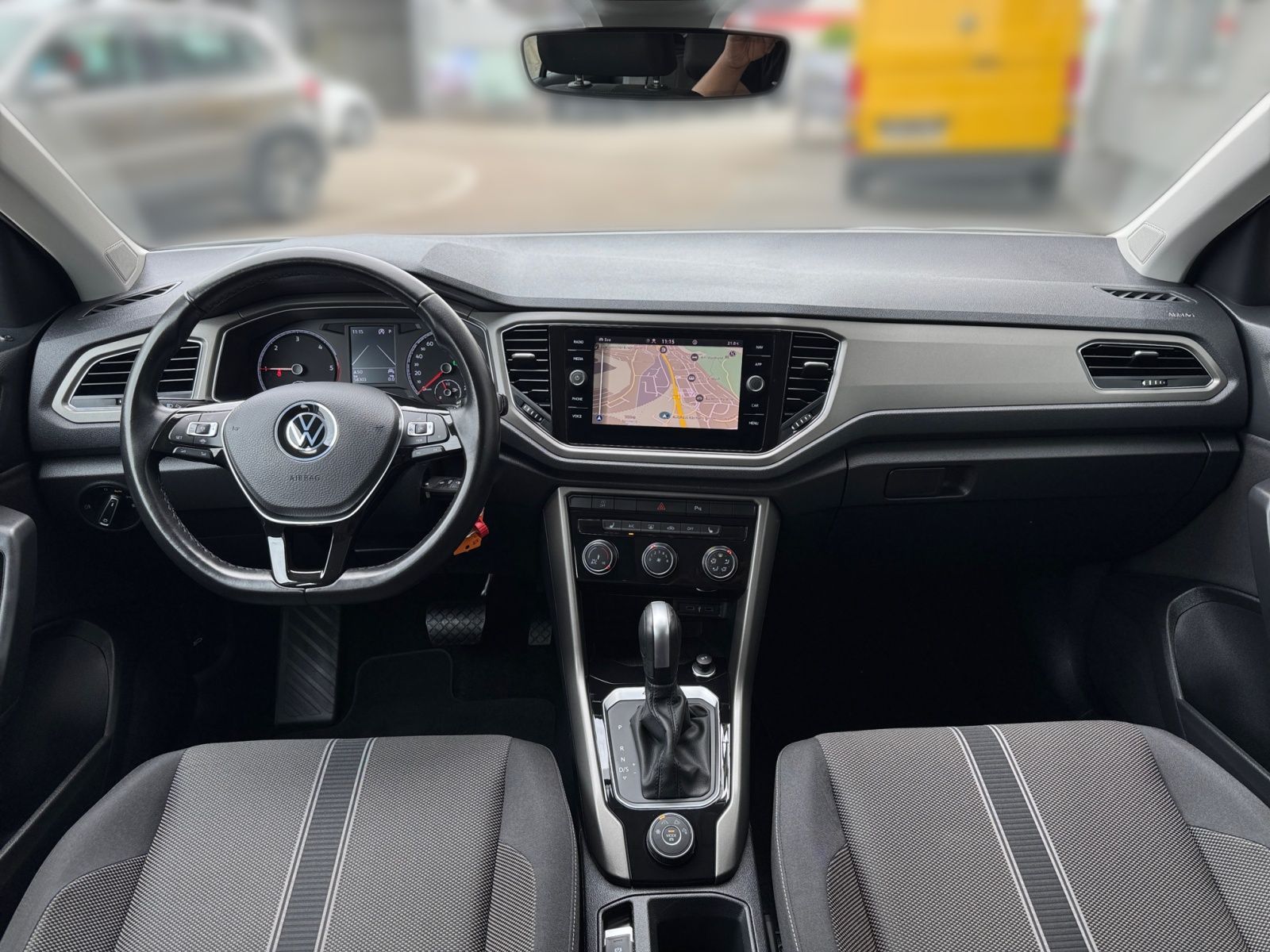 Volkswagen T-Roc Style 2.0TDI 4Motion - Samsaru's Car Outlet