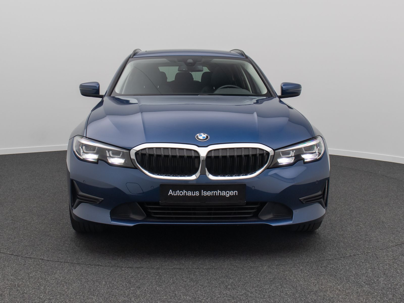 BMW 330i xD - Samsaru's Car Outlet