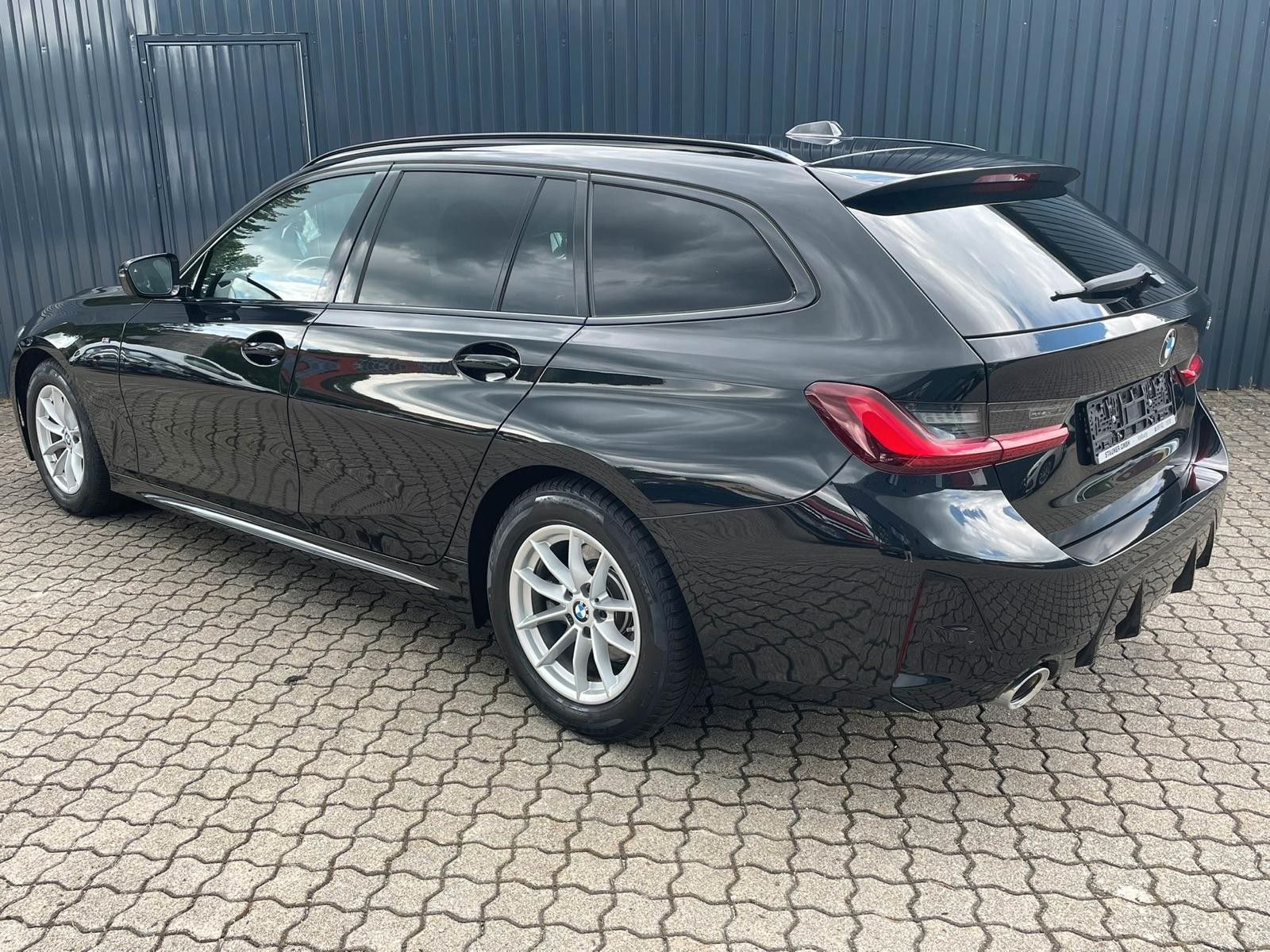 BMW 320D Aut. Touring M SPORT - Samsaru's Car Outlet