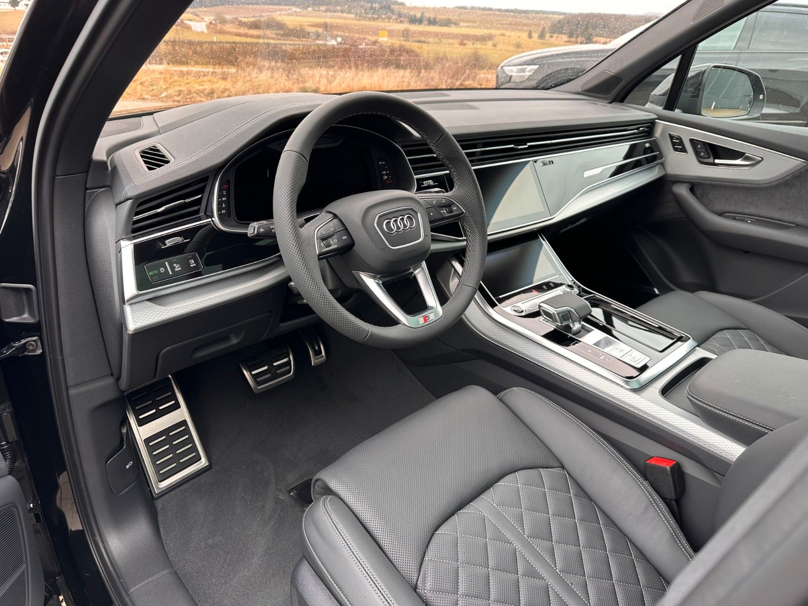 Audi Q7 50 TDI S line +AHK+STANDHEIZUNG+PANO+B&O