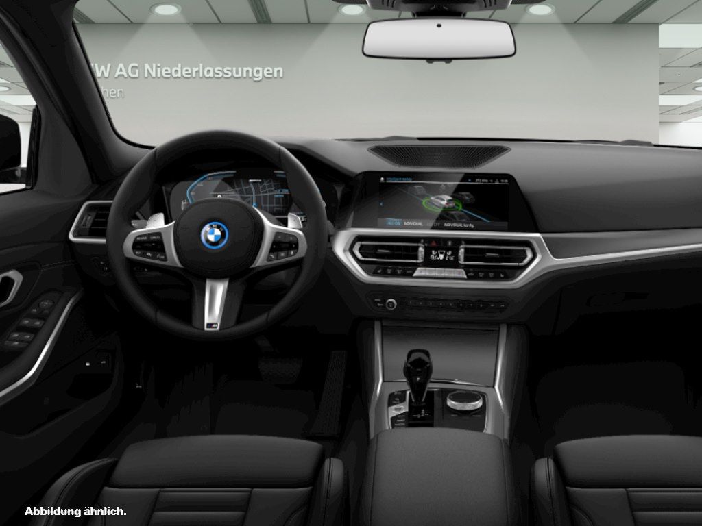 BMW 330e Touring Sport Line - Samsaru's Car Outlet