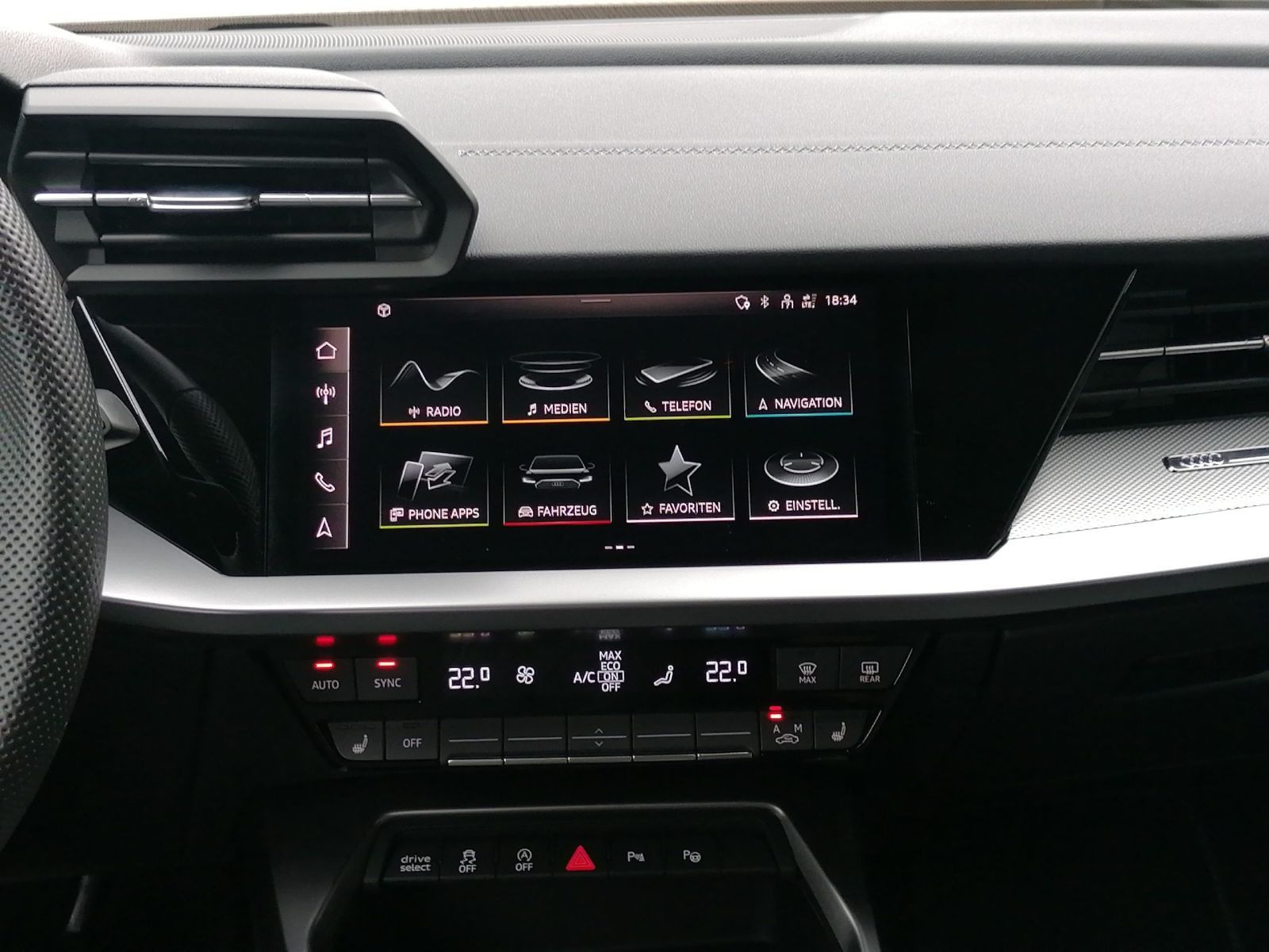 Audi A3 Sportback 35 TFSI S line - Samsaru's Car Outlet
