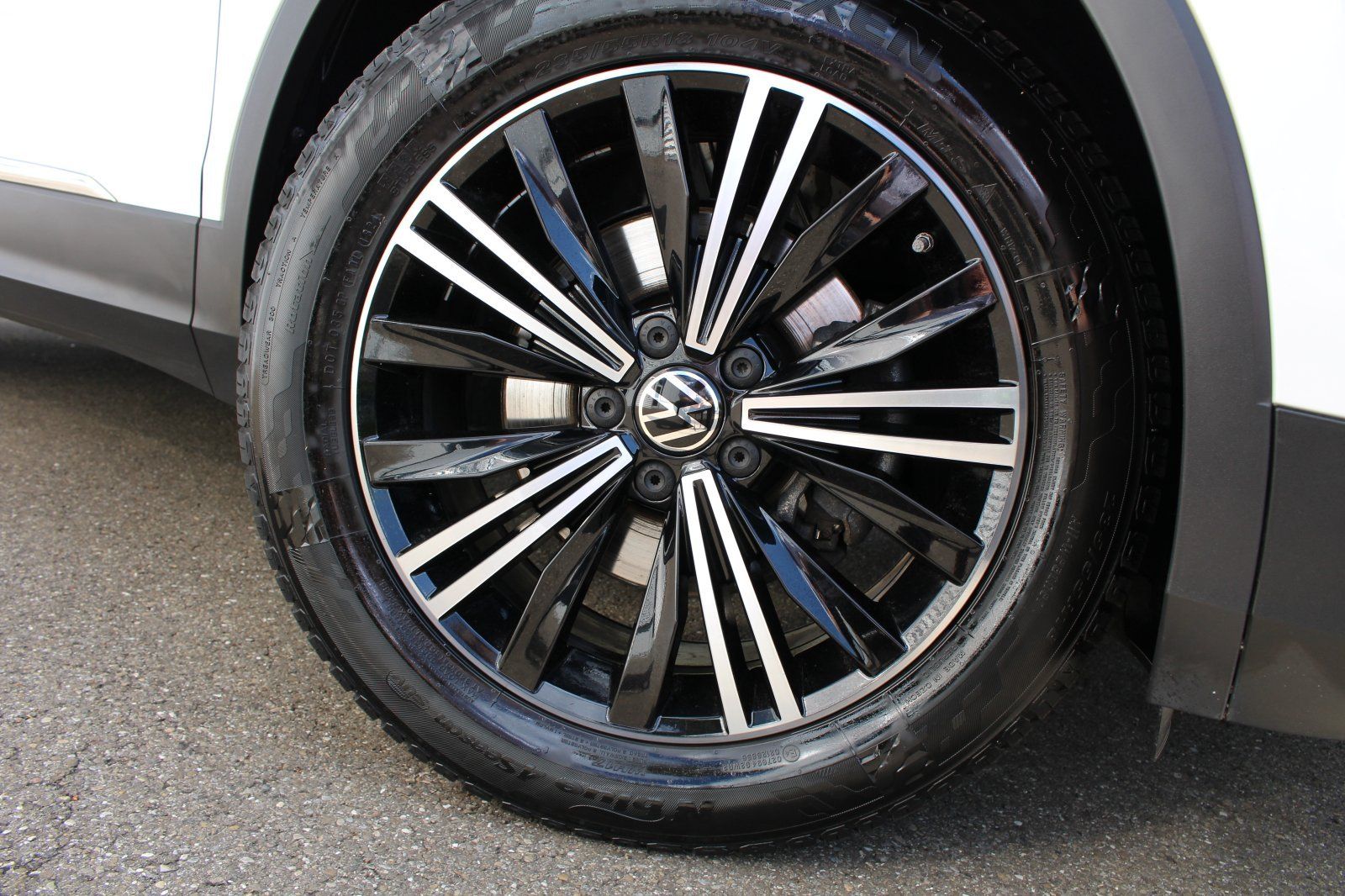 Volkswagen Tiguan 1.5 TSI DSG Move - Samsaru's Car Outlet