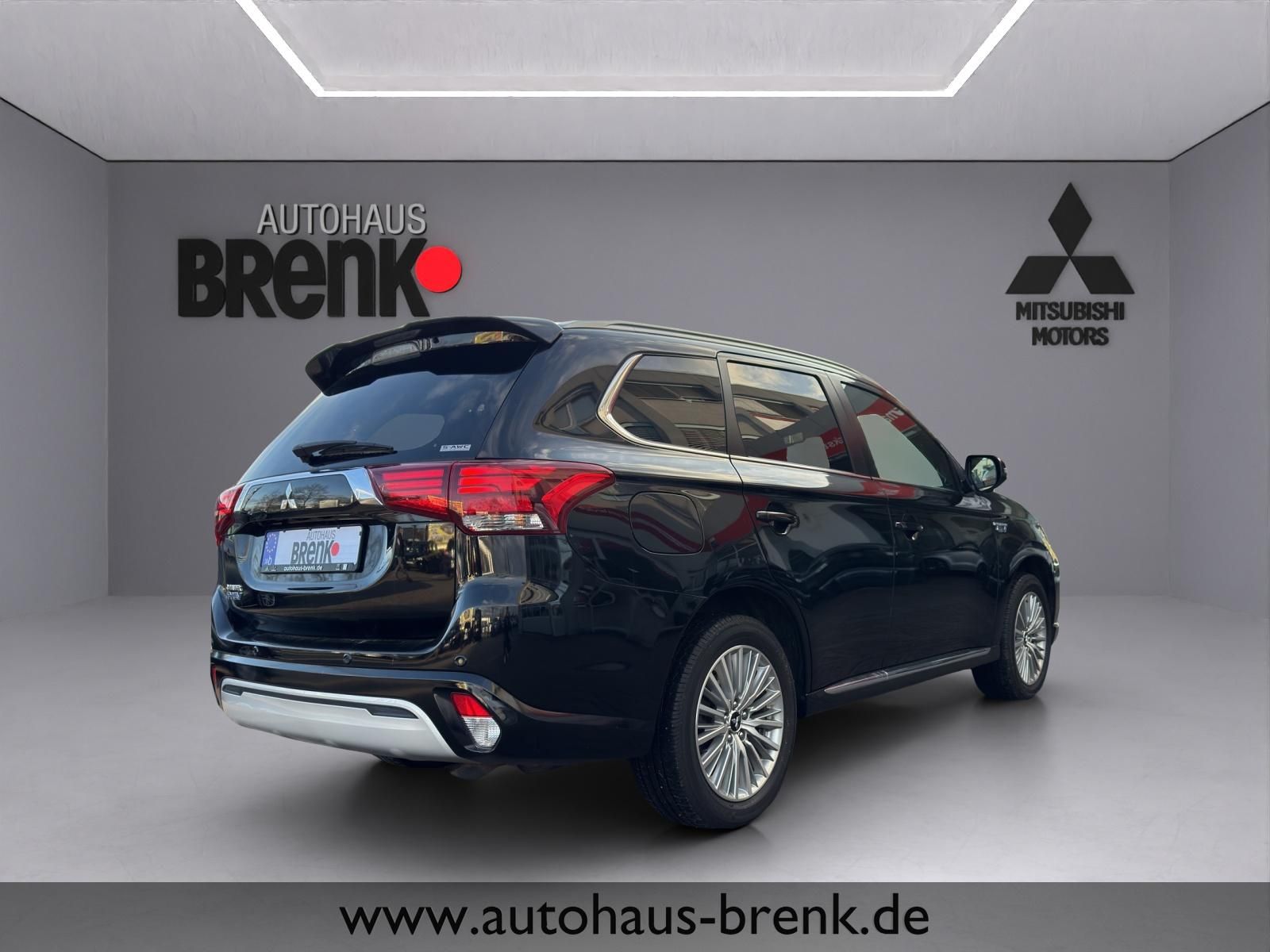 Mitsubishi Outlander 2.4 4WD Plug-In Hybrid Top *Navi*