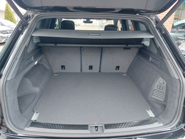 Volkswagen Touareg 3.0 TDI 4M R-Line AHK*Standhzg*Pano*360°