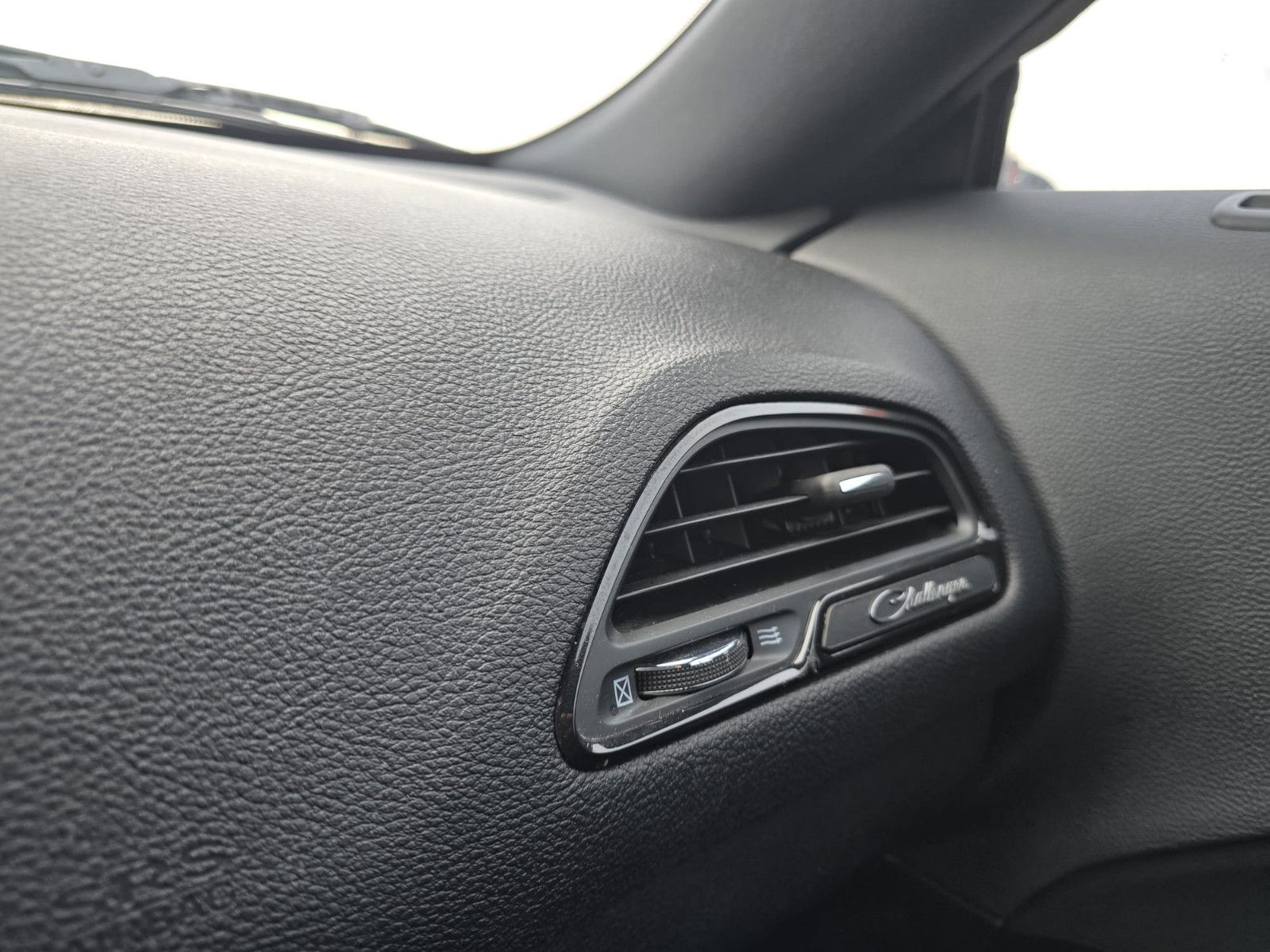 Dodge Challenger 3.6 303 ps