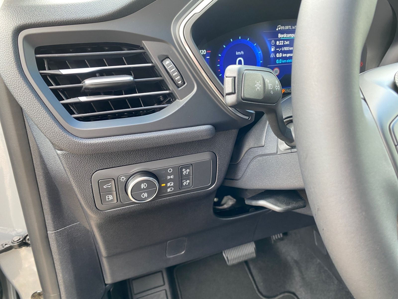 Ford Kuga Titanium X 2.5 PHEV - Samsaru's Car Outlet