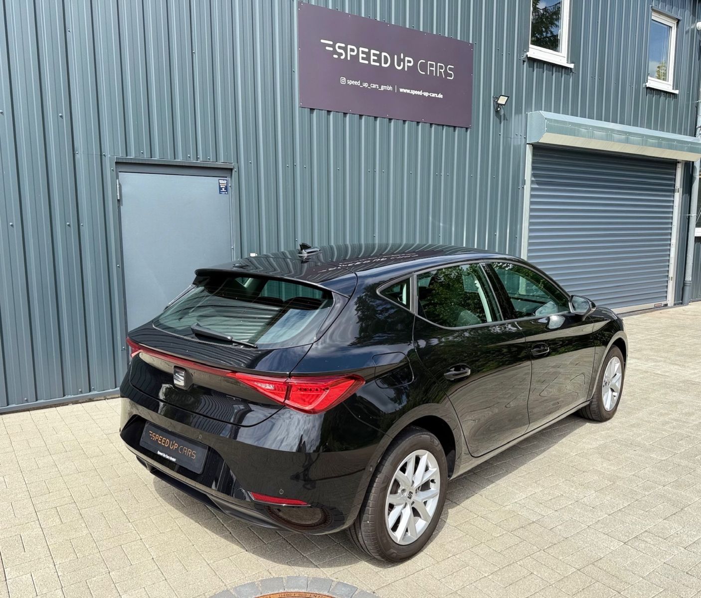 Seat Leon Style DSG - Samsaru's Car Outlet