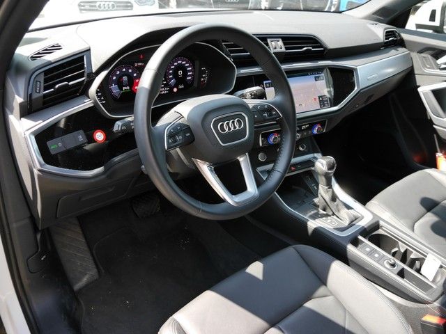 Audi Q3 45 TFSI qu. S tronic advanced - Samsaru's Car Outlet