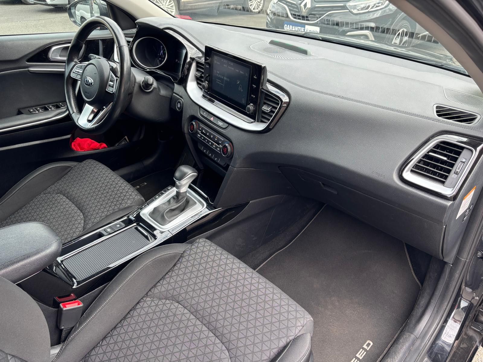 Kia cee'd Sportswagon Plug-in - Samsaru's Car Outlet