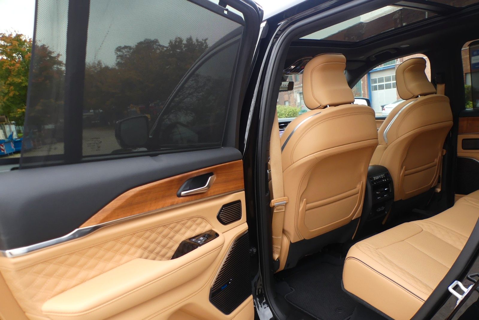 Jeep Grand Cherokee Summit Reserve Plug-In-Hybrid 4xe