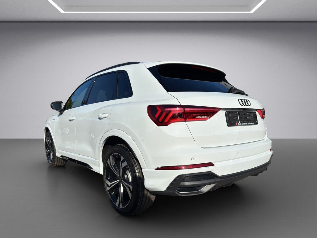 Audi Q3 35 1.5 TFSI S-tronic S line ACC MATRIX-LED
