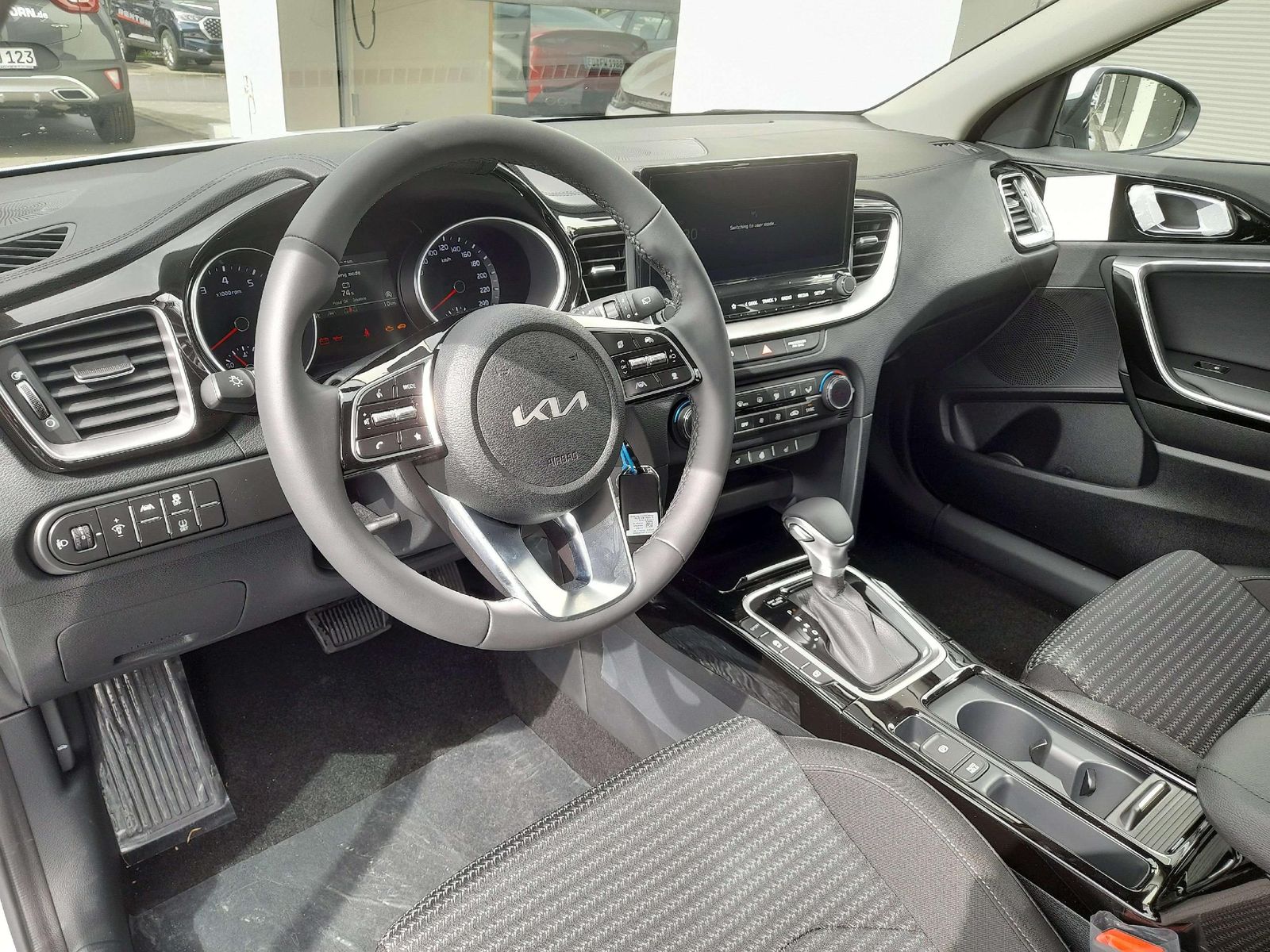 Kia Ceed Vision 1.6D 48V - Samsaru's Car Outlet