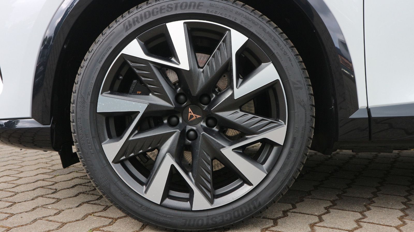 Cupra Formentor VZ 2.0 TSI 245 kW 4Drive - Samsaru's Car Outlet