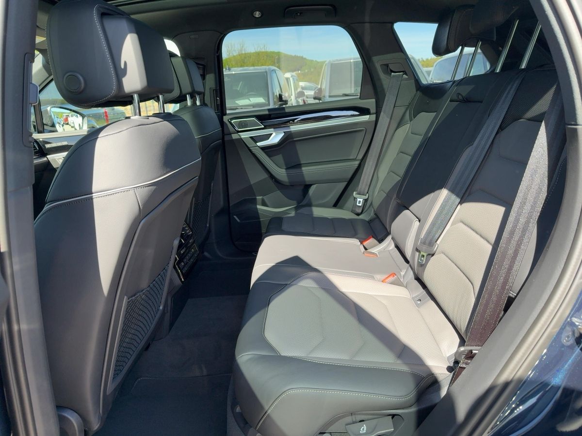 Volkswagen Touareg R-Line FINAL EDITION V6 3.0 TDI 4M 210kW