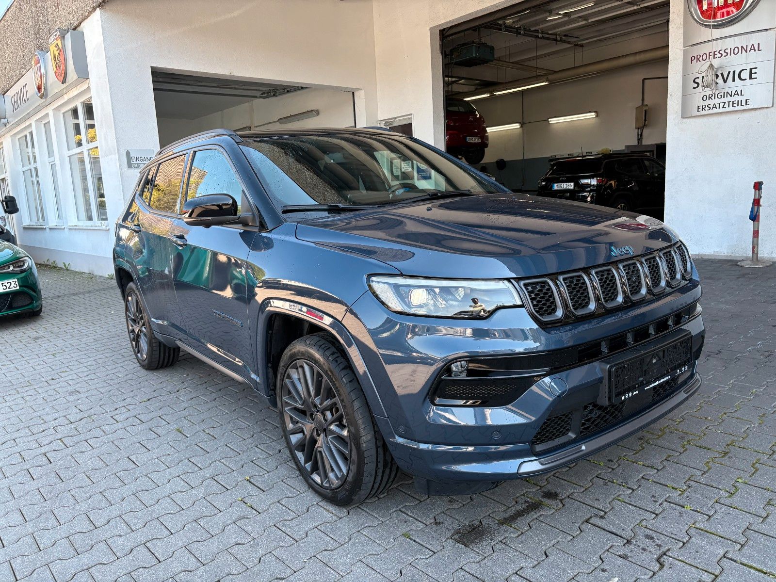 Jeep Compass S Plug-In Allrad Schiebedach, Leder,AHK