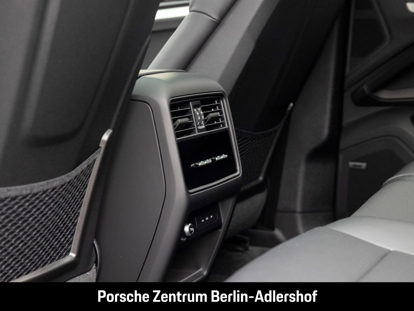 Porsche Cayenne E-Hybrid Sportabgasanlage BOSE 22-Zoll