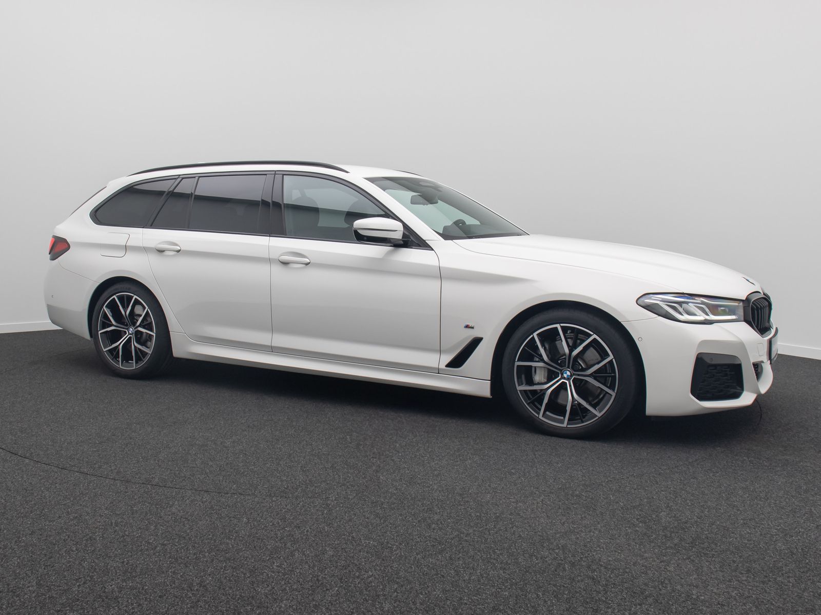 BMW 530d xD M Sport DAB Laser 360°HUD 4xKlima 19Zoll