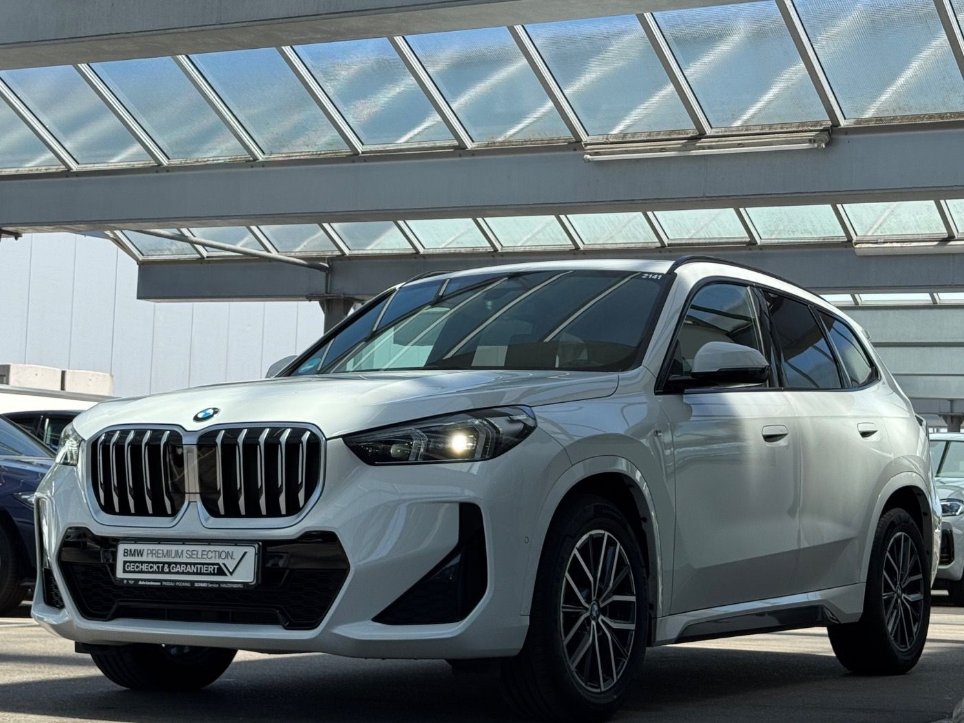 BMW X1 xDrive20d M-Sportpaket - Samsaru's Car Outlet