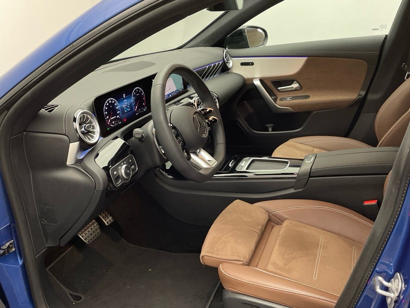 Mercedes-Benz CLA 35 AMG 4M - Samsaru's Car Outlet
