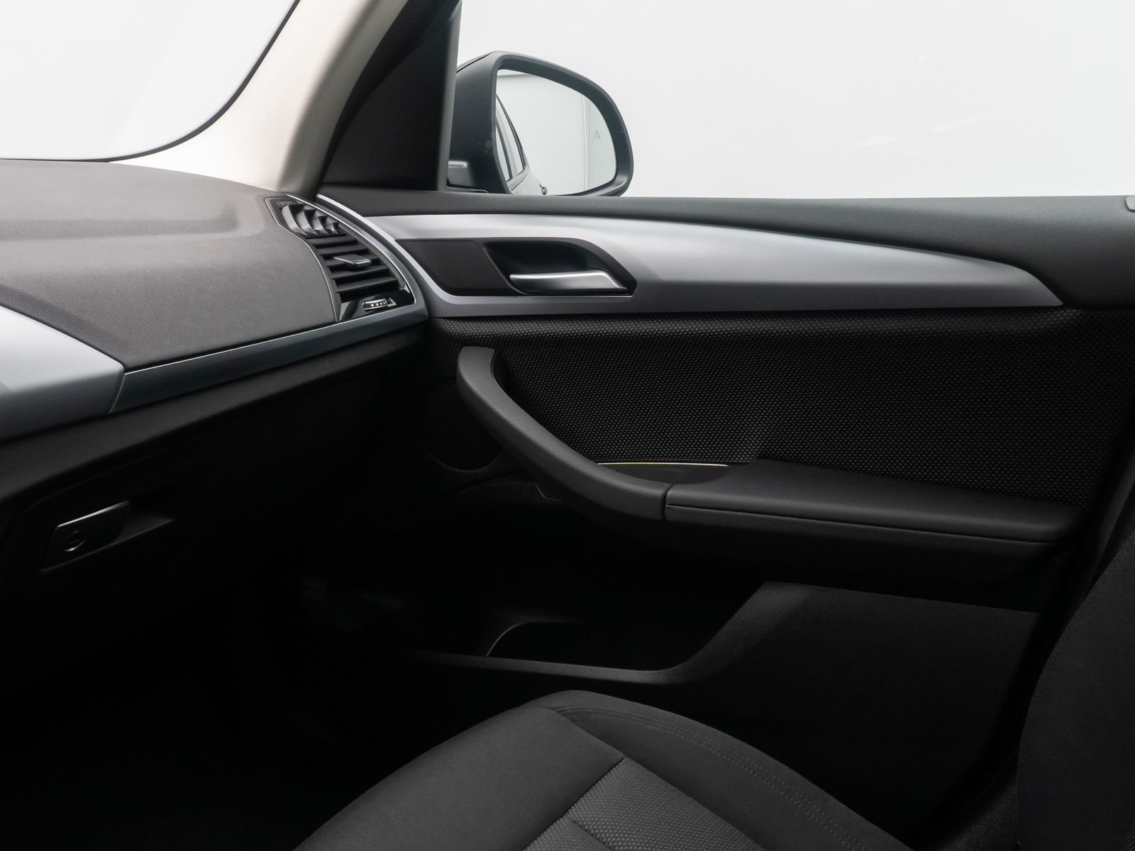 BMW X3 xD30e Kamera HUD DAB Komfort Sport LED 18Zoll