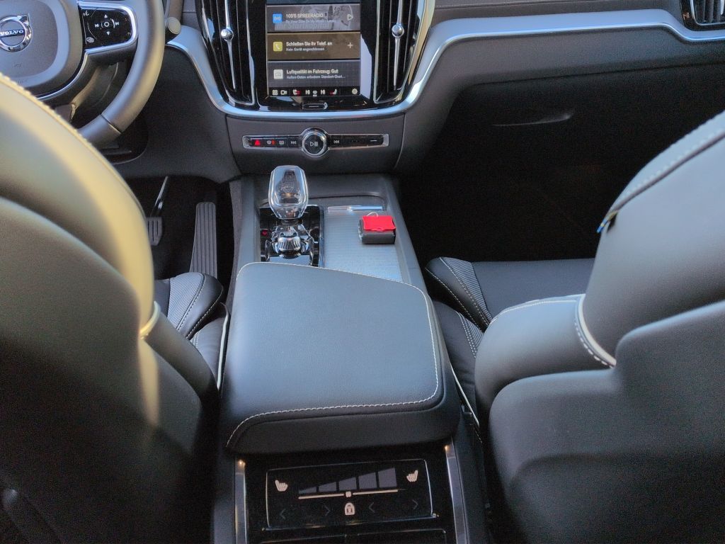 Volvo S60 B5 B AWD Ultimate Dark+360+Pano+Standheiz+