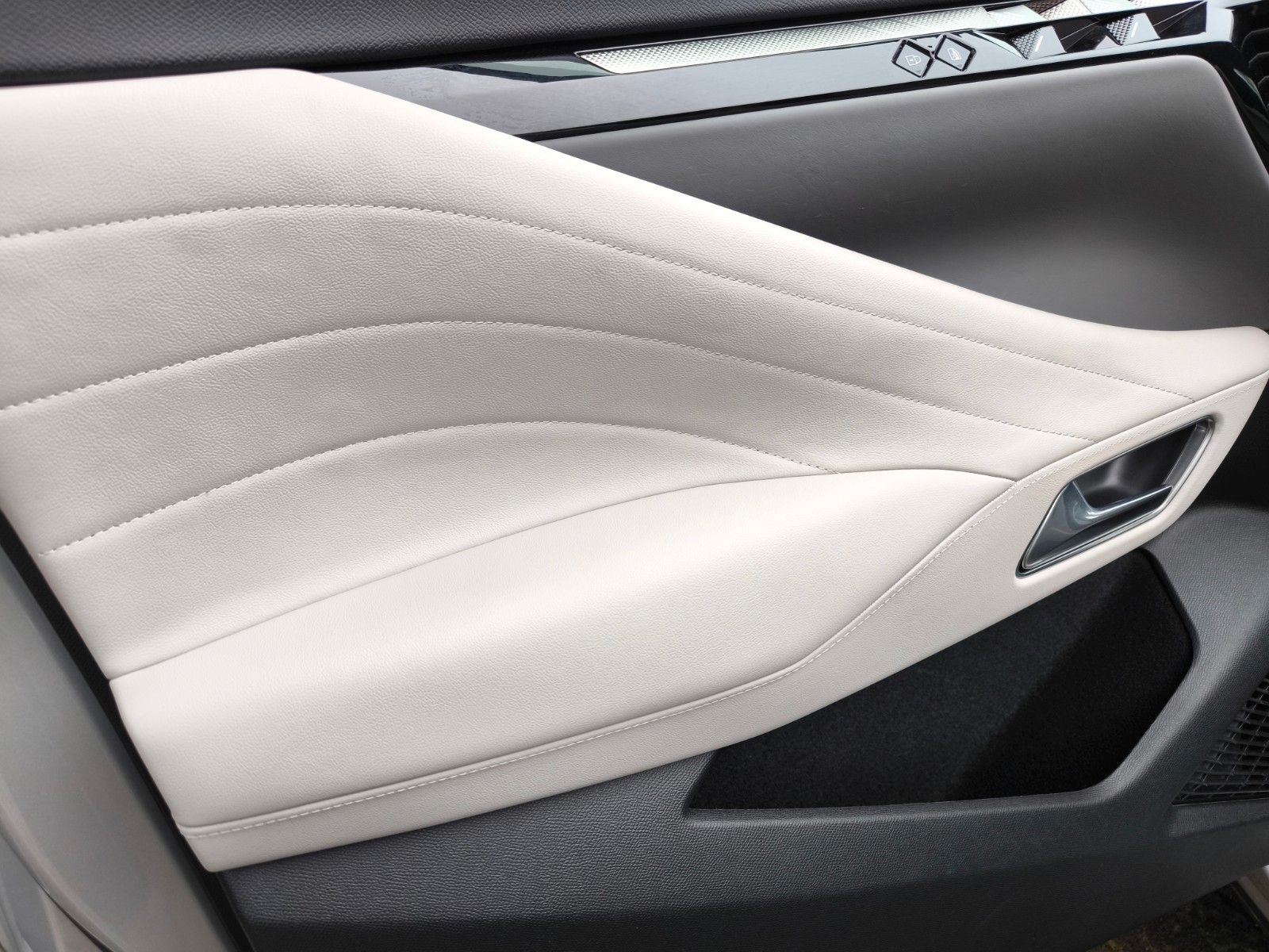 DS Automobiles DS 4 Esprit de Voyage PureTech 130