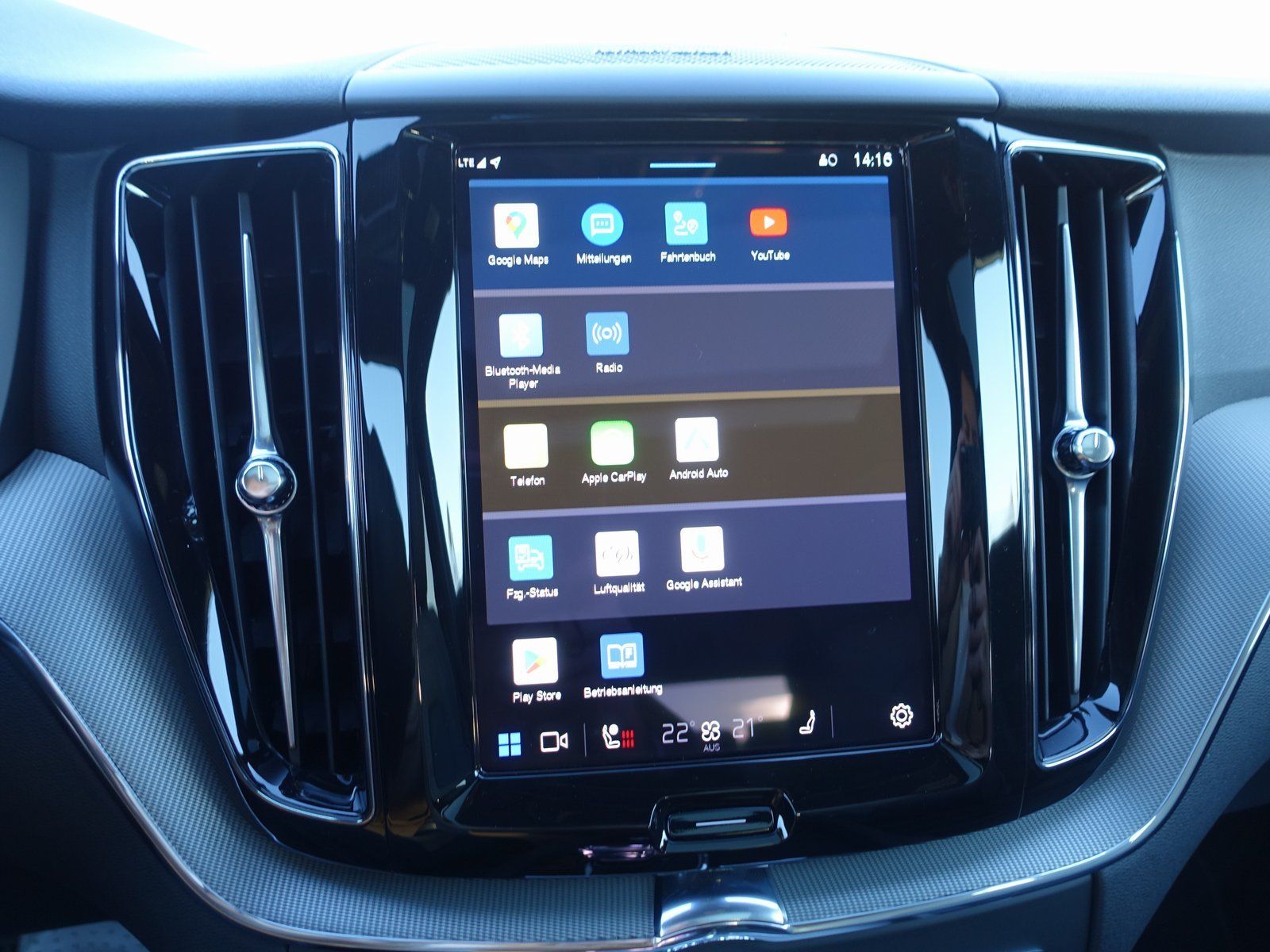 Volvo XC60 Plus T6 AWD Plug-in Hybrid/360°Cam/AHK/BLIS