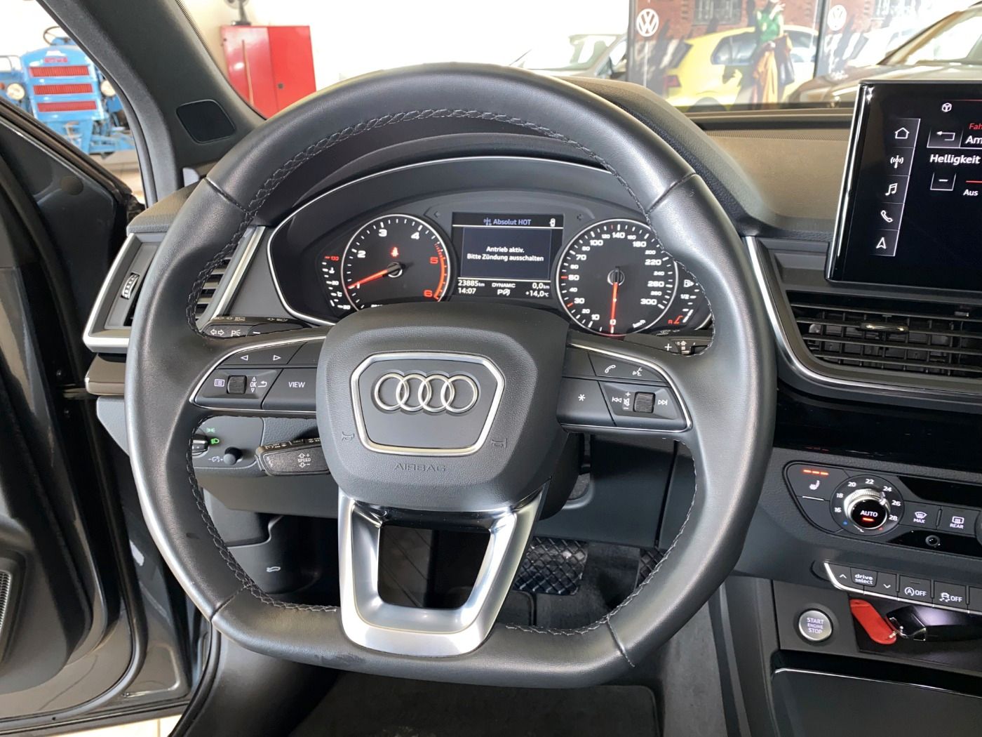Audi Q5 S line 40 TDI q - Samsaru's Car Outlet