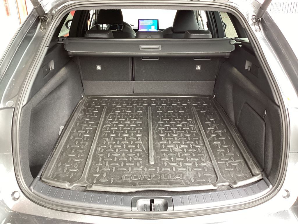 Toyota Corolla 2.0 Hybrid Touring Sports Team Deutschla
