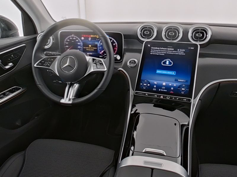 Mercedes-Benz GLC 200 4MATIC Avantgarde - Samsaru's Car Outlet