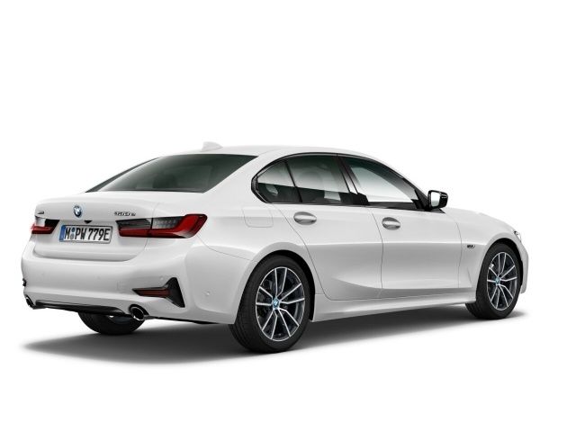 BMW 330e xDrive SportLine - Samsaru's Car Outlet
