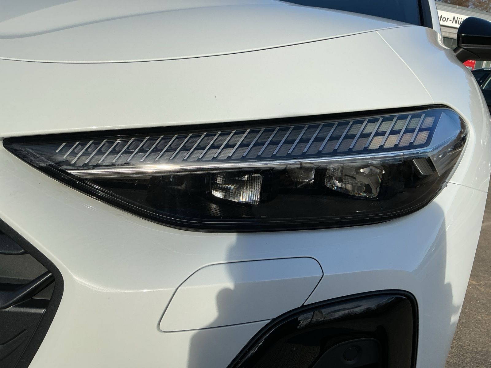 Audi A5 Avant e-hybrid 220kW S-LINE MATRIX+AHK+PANO