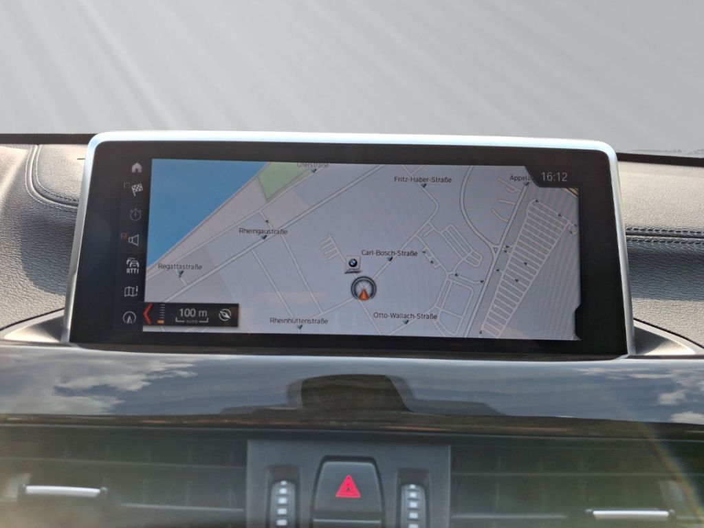 BMW X1 18dA Sport Line - Samsaru's Car Outlet