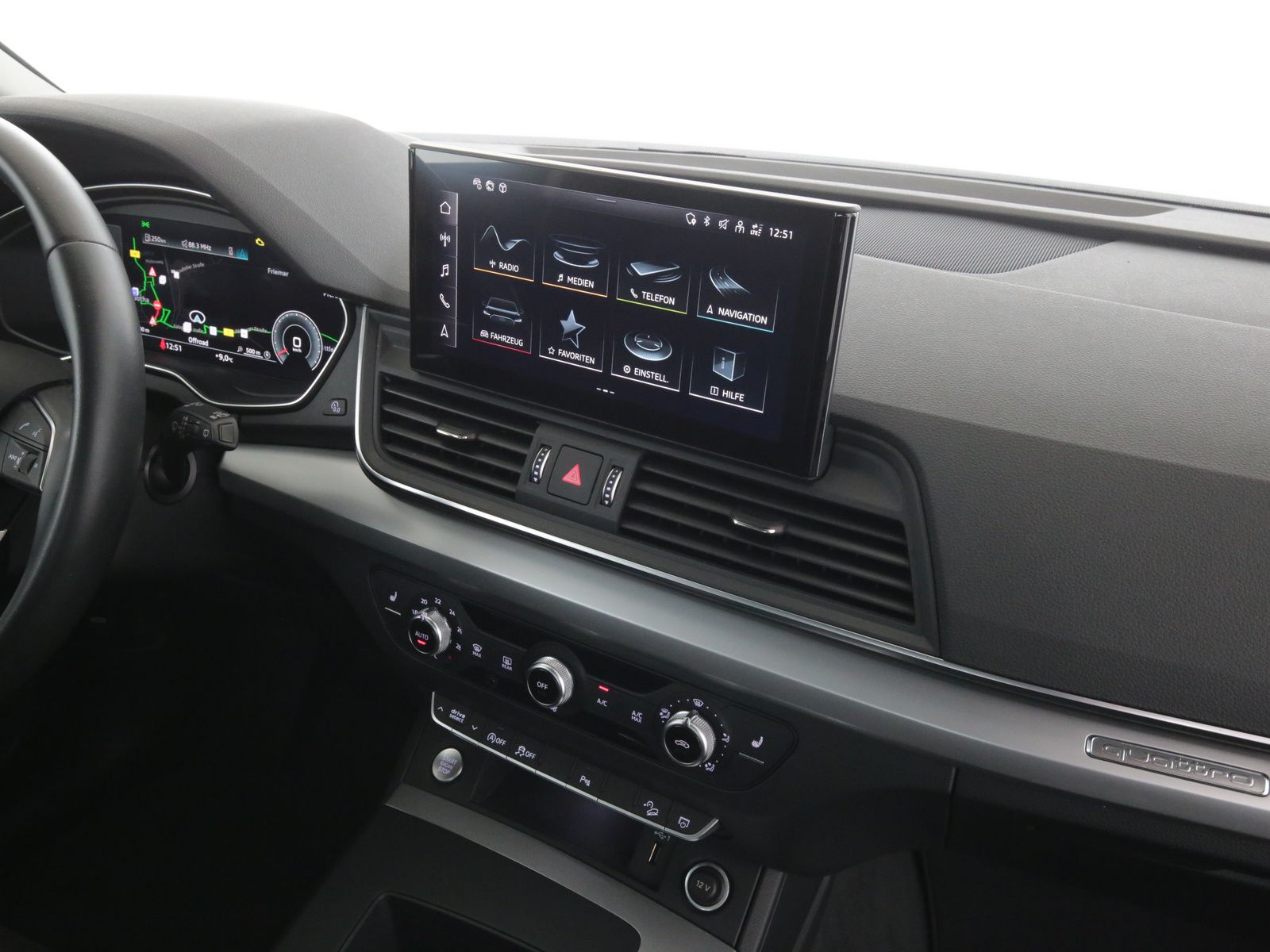 Audi Q5 40 TDI quattro S tronic - Samsaru's Car Outlet
