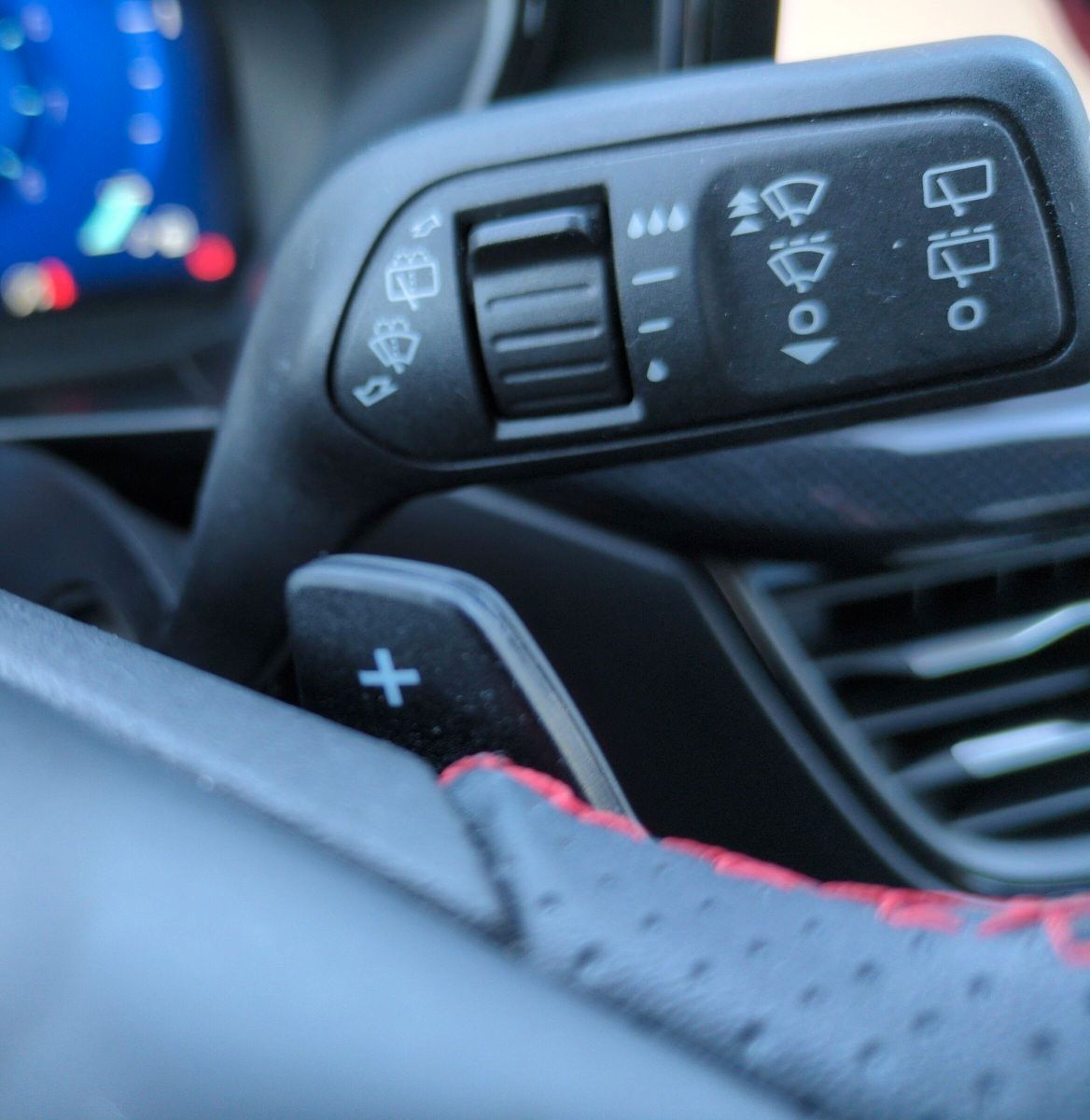 Ford Focus Turnier ST-Line X *NAVI *LED *ACC *AHK *
