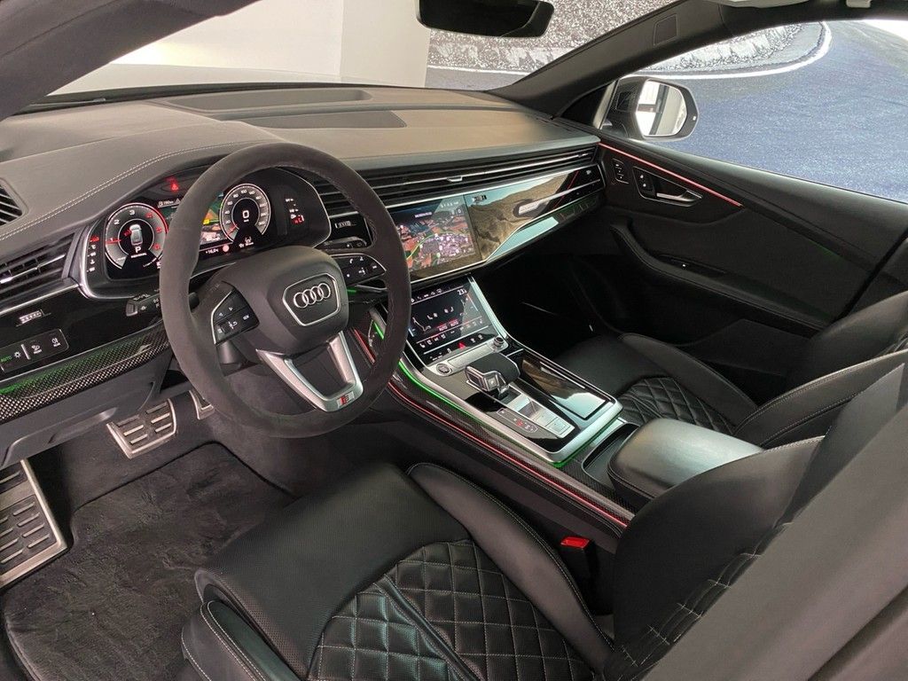Audi Q8 50 TDI quattro S line PANO+AHK+CARBON+ACC+B&O