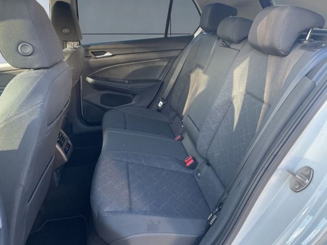 Volkswagen Golf Life 1.5 DSG - Samsaru's Car Outlet