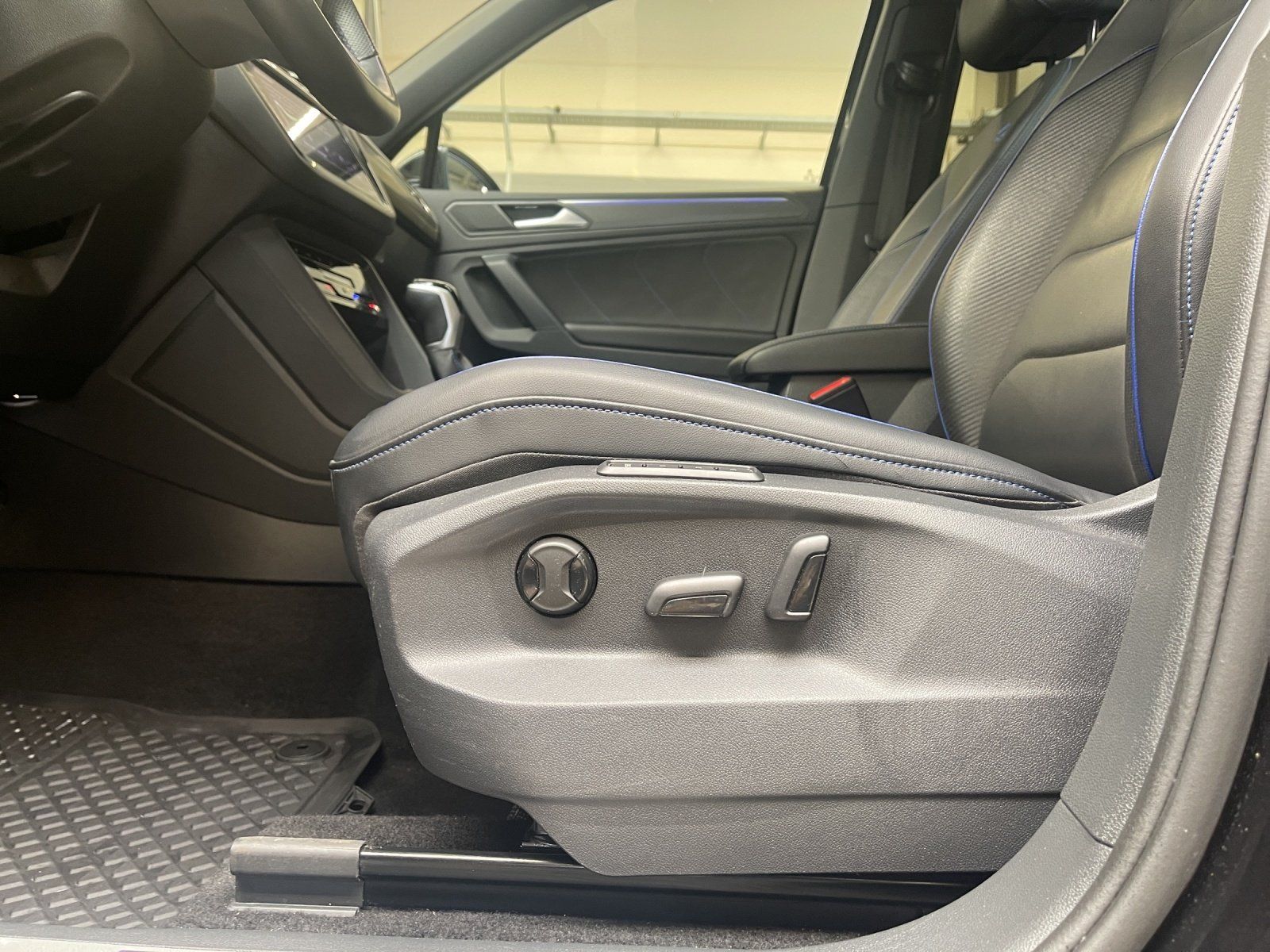 Volkswagen Tiguan 2.0 TSI BMT 4Motion R DCC NaviPro Pano LM