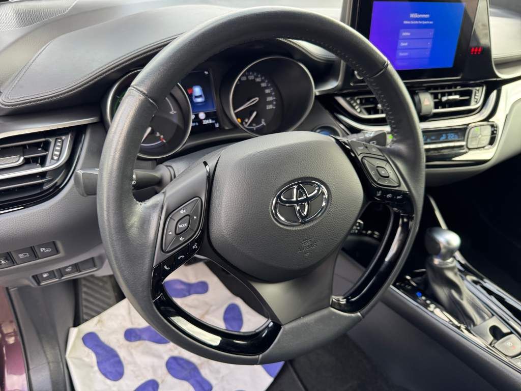 Toyota C-HR Hybrid Team Deutschland