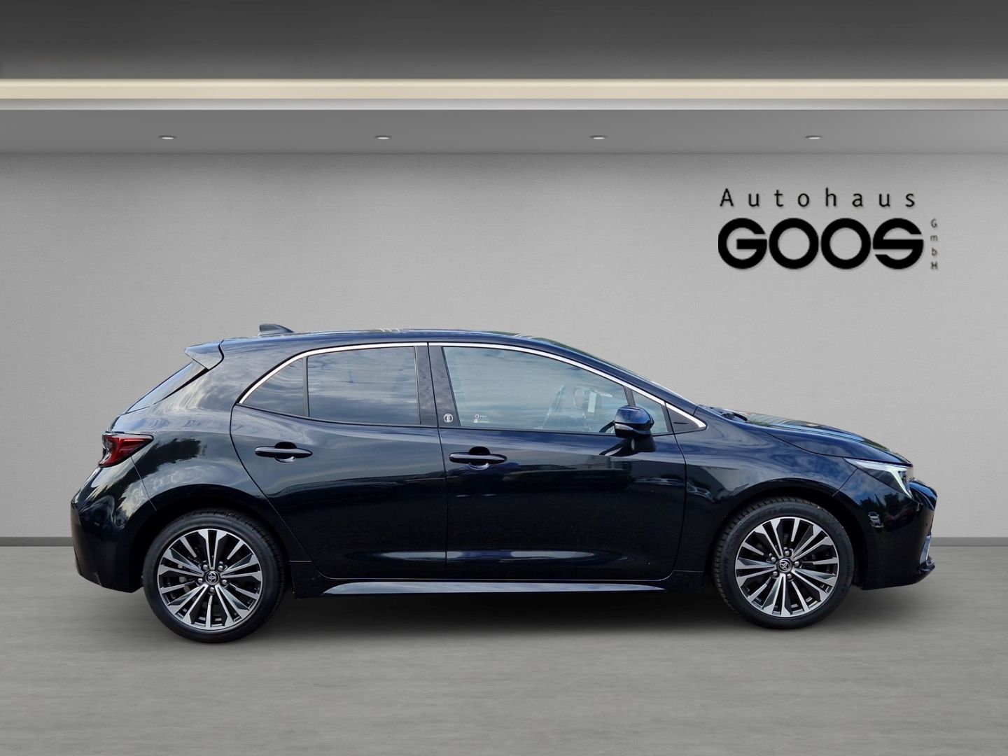 Toyota Corolla Hybrid Team D Navi LED ACC Apple CarPlay