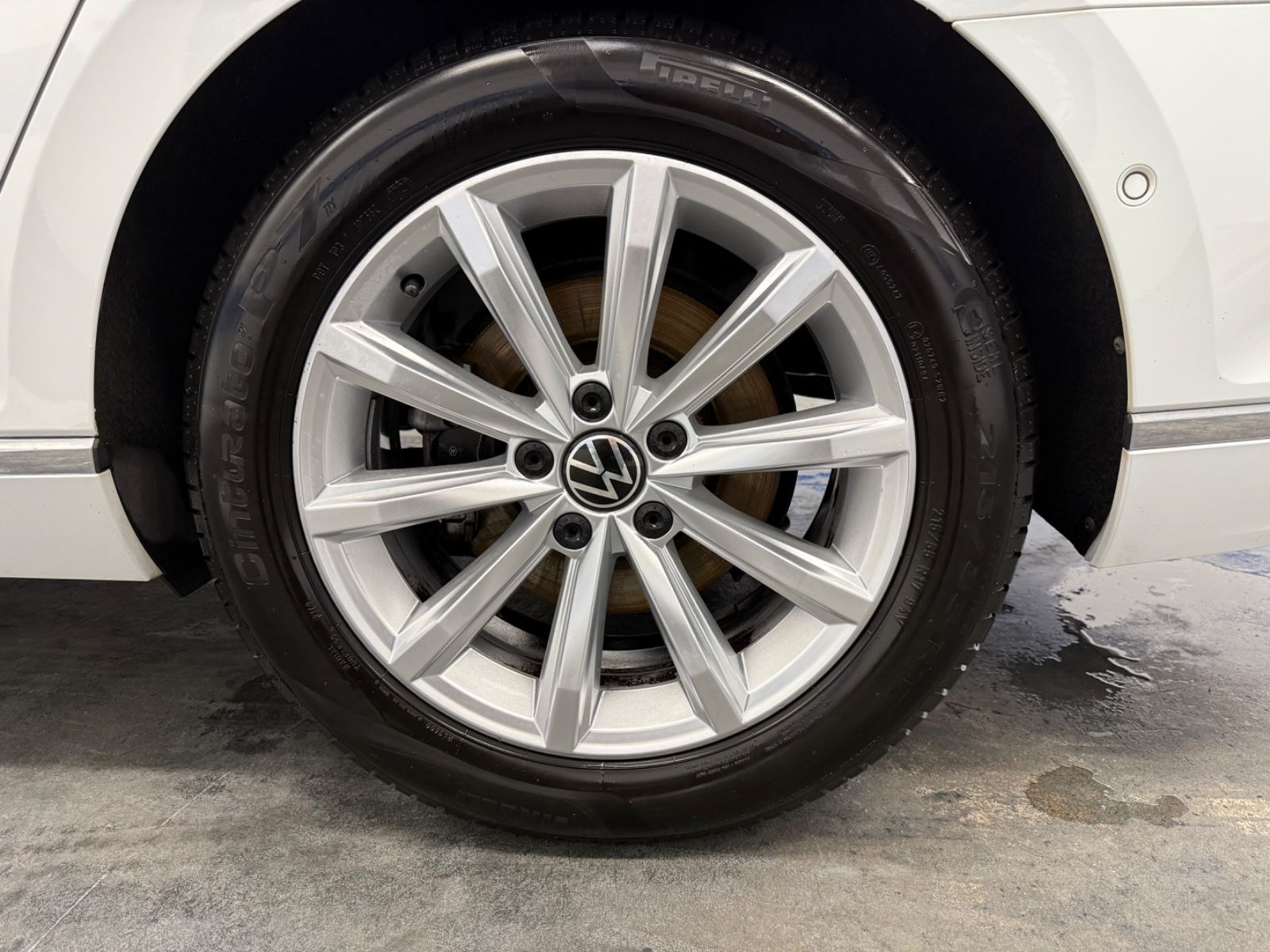 Volkswagen Passat Elegance 1.5 TSI - Samsaru's Car Outlet